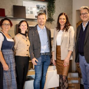 Tag des Kachelofens bei Binder Feuer und Keramik in Markt Allhau – Hausmesse mit Kachelöfen, Pizzaofen und Schauraum